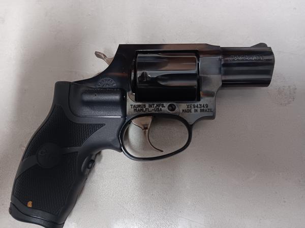 USED TAURUS 85 .38 SPL 2 INCH 5 SHOT WITH CTC GRIP BLACK-    (NOT CA LEGAL)
